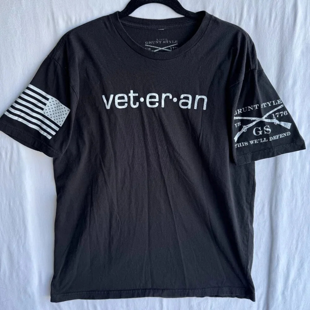 Black Grunt Style 'Veteran' Graphic Tee - Size L